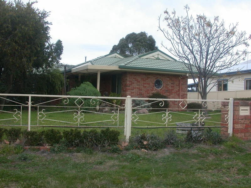 50 High Street, Chiltern VIC 3683