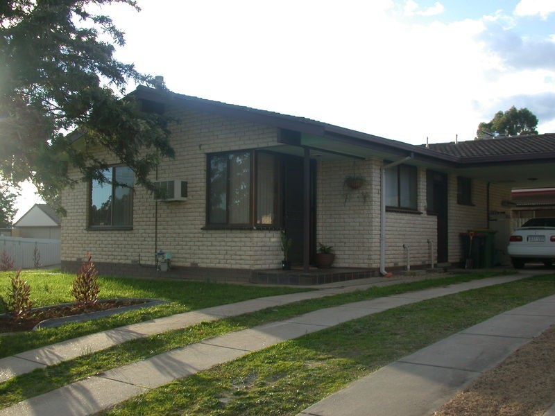 1/8 Lowanna Street, Wodonga VIC 3690