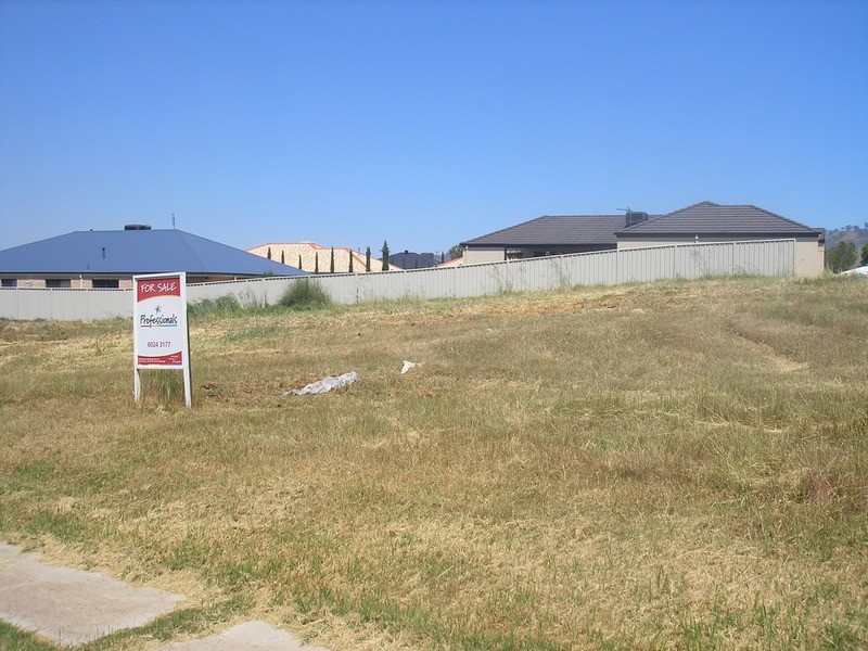 Lot 331 Montclair Avenue, Wodonga VIC 3690