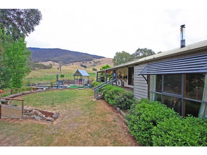 Dederang VIC 3691