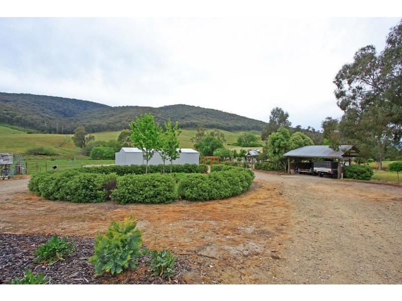 Dederang VIC 3691