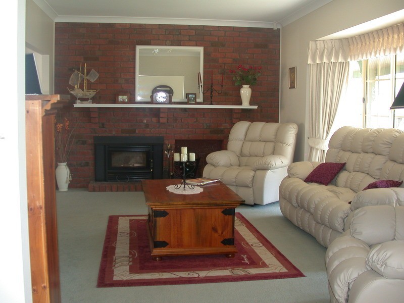 7 Ballara Drive, Wodonga VIC 3690