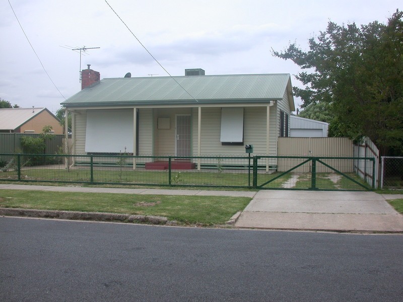 8 Snowdon Street, Wodonga VIC 3690