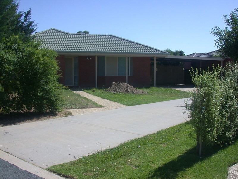 8 Ty Court, Wodonga VIC 3690