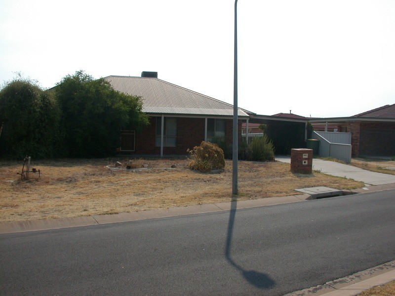 2 Hamilton Place, Wodonga VIC 3690