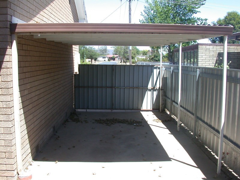 324 Sutherland Street, Lavington NSW 2641
