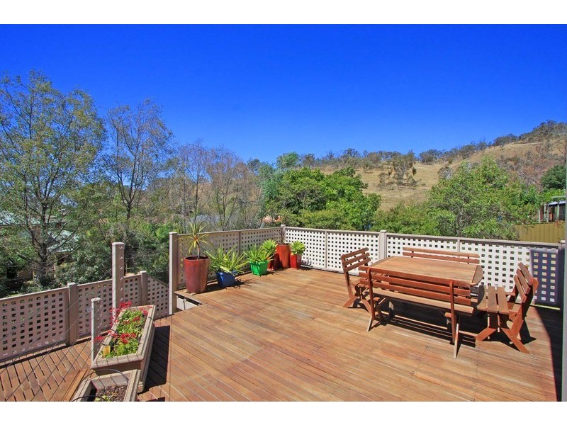1 Caernarvon Court, Wodonga VIC 3690