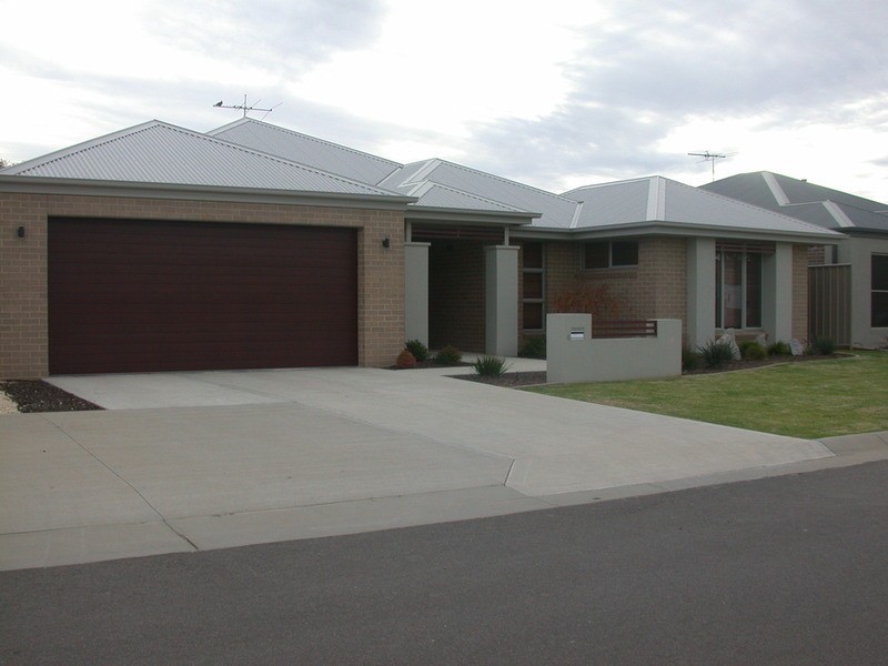 4 Grange Close, Wodonga VIC 3690