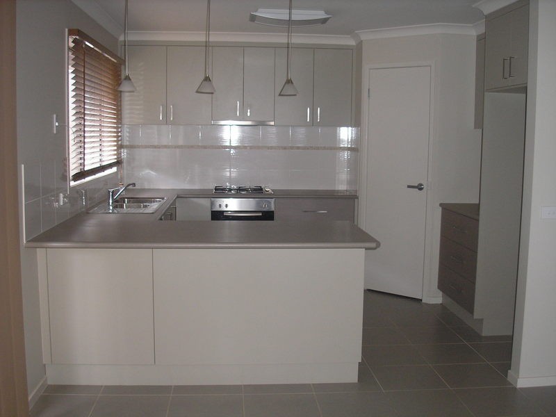 2/19 Thorneycroft Avenue, Wodonga VIC 3690