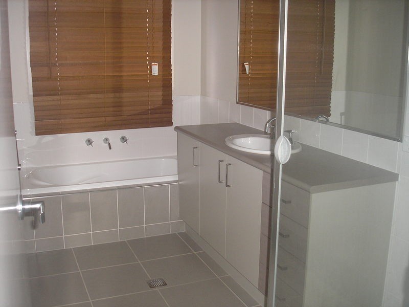 2/19 Thorneycroft Avenue, Wodonga VIC 3690