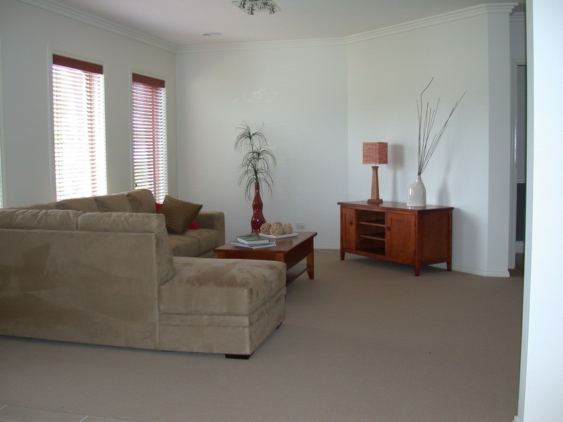 100 Yarralumla Drive, Wodonga VIC 3690