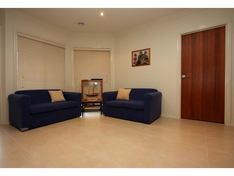 100 Yarralumla Drive, Wodonga VIC 3690