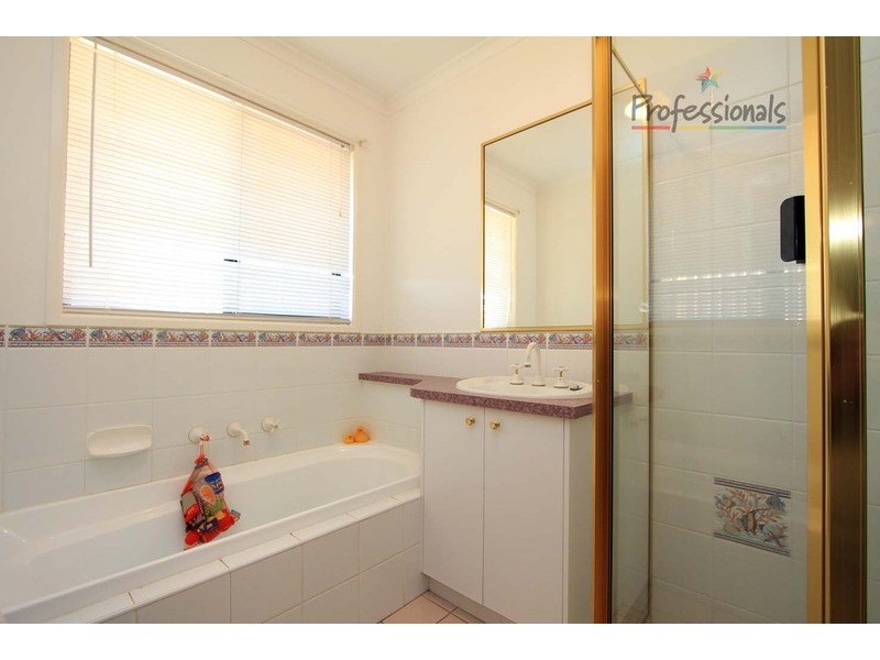 7 Elizabeth Crescent, Bellbridge VIC 3691