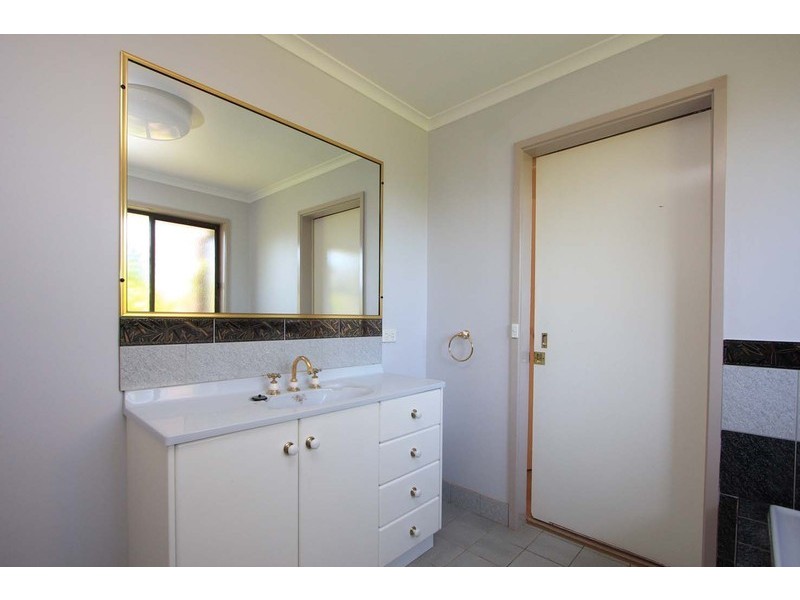 8 Fraser Court, Wodonga VIC 3690