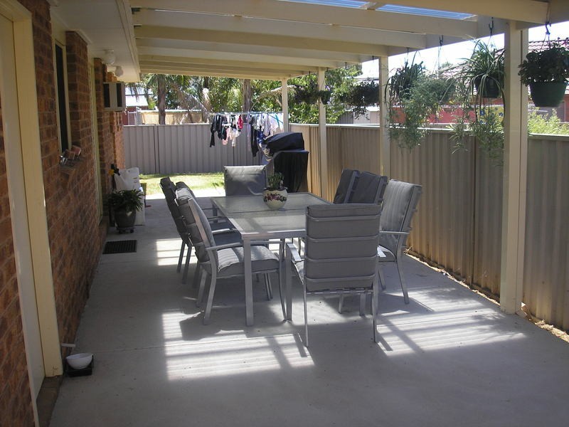 2/44 Kingfisher Drive, Wodonga VIC 3690