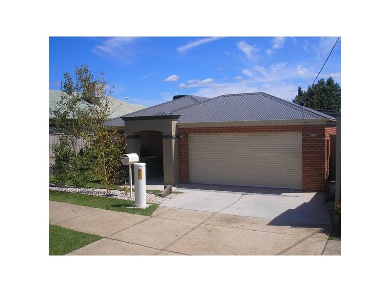 107 Chapple Street, Wodonga VIC 3690