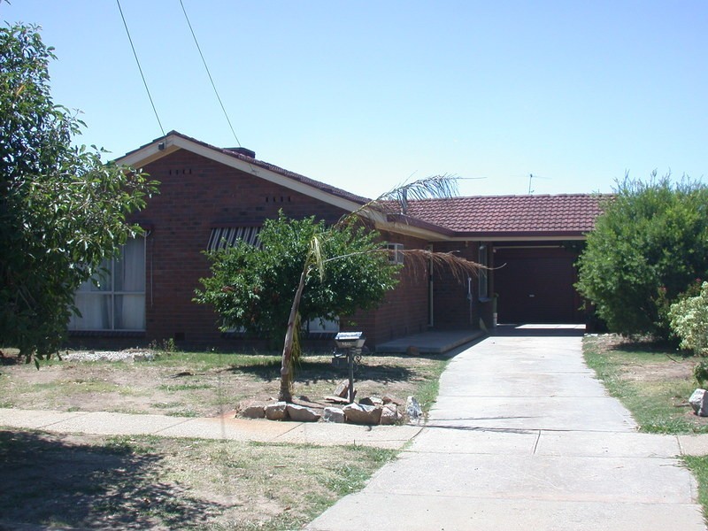 16 Tourmaline Drive, Wodonga VIC 3690