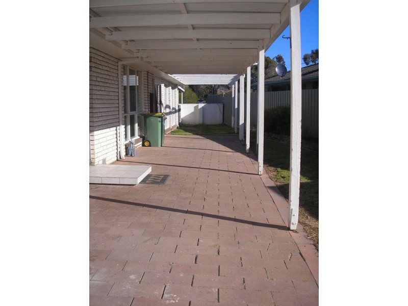 13 Garnet Circuit, Wodonga VIC 3690