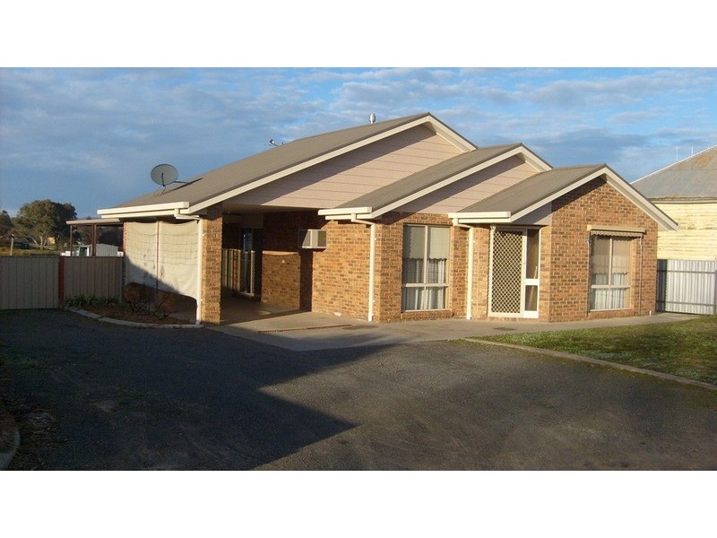 60 High Street, Chiltern VIC 3683