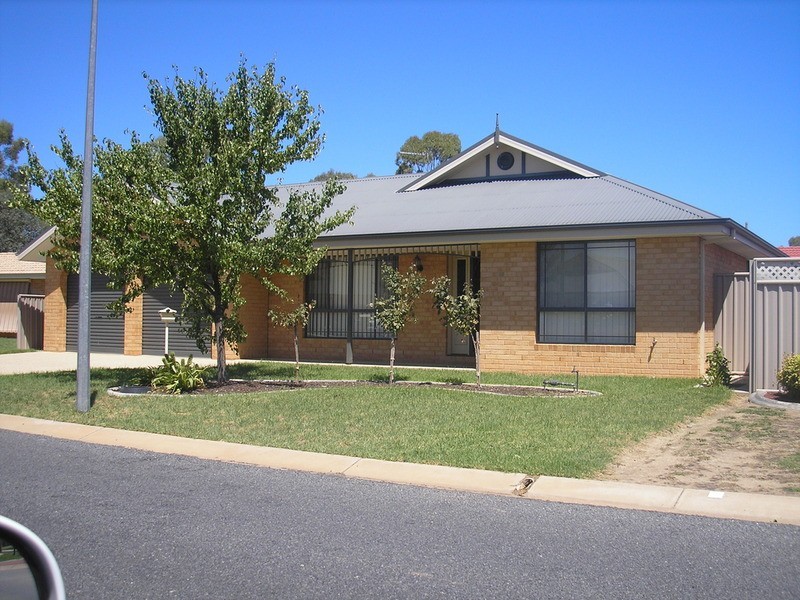 39 Iron Way, Wodonga VIC 3690