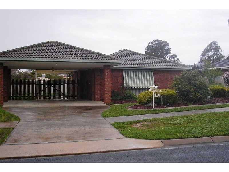 12 Kingsbury Court, Wodonga VIC 3690