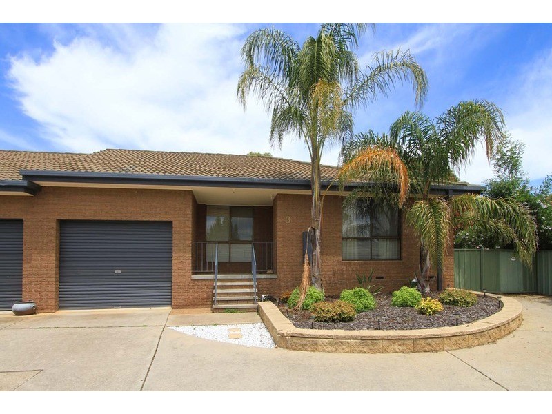 3/8 Page Court, Wodonga VIC 3690
