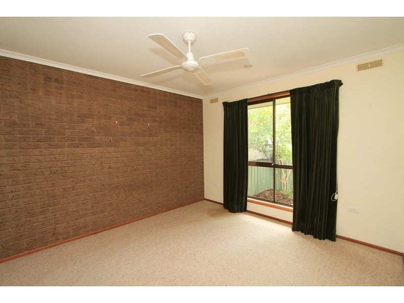 3/8 Page Court, Wodonga VIC 3690