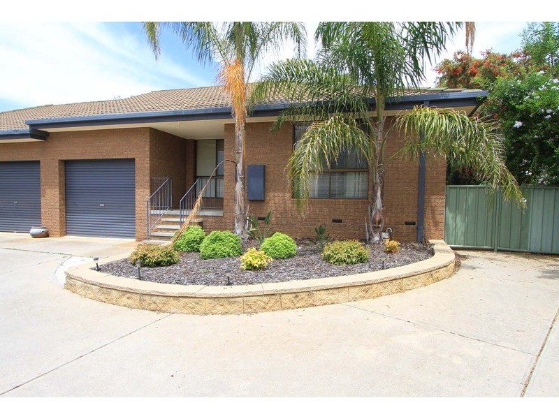 3/8 Page Court, Wodonga VIC 3690