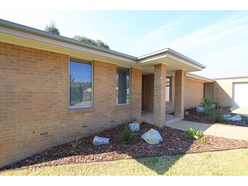 28 Birkdale Terrace, Wodonga VIC 3690