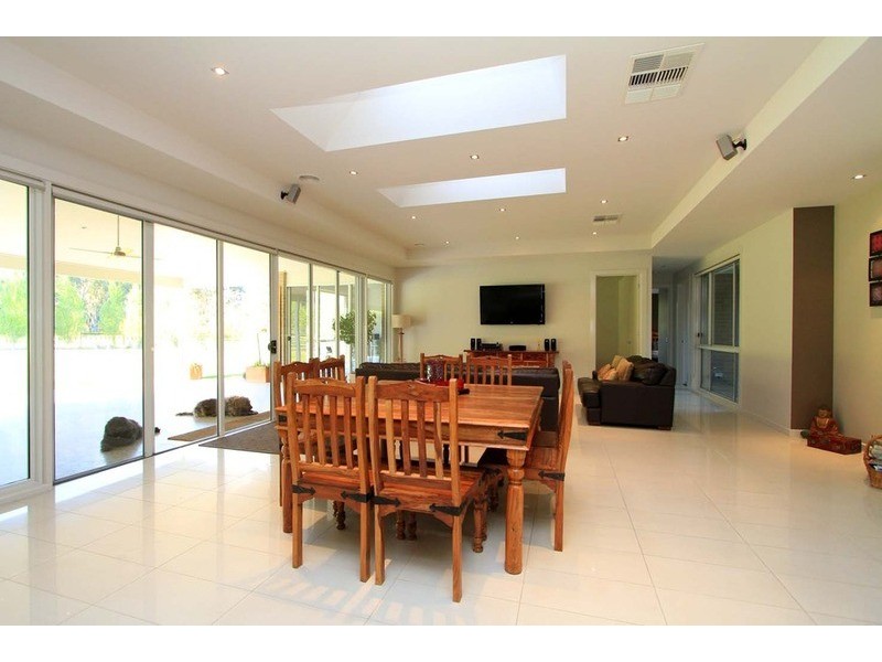 20 Lambourne Drive, Wodonga VIC 3690