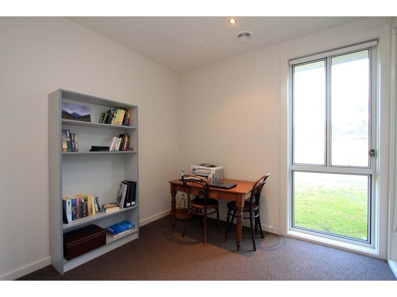 20 Lambourne Drive, Wodonga VIC 3690