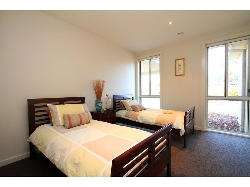 20 Lambourne Drive, Wodonga VIC 3690