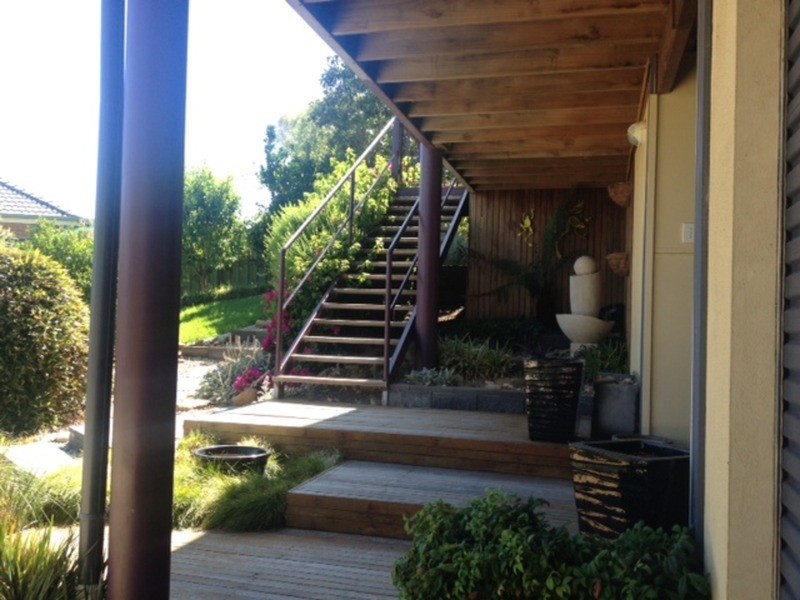 6 Elizabeth Drive, Bellbridge VIC 3691