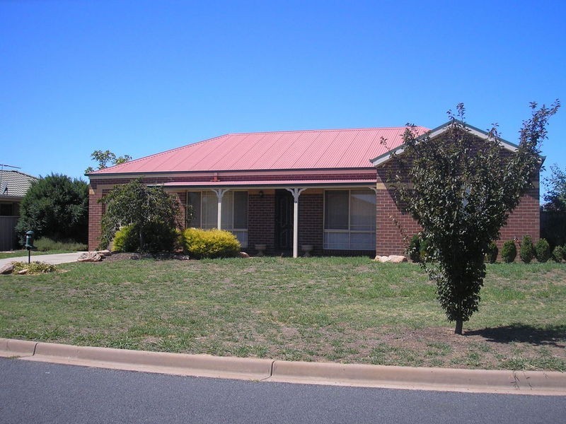 68 Mayfair Drive, Wodonga VIC 3690