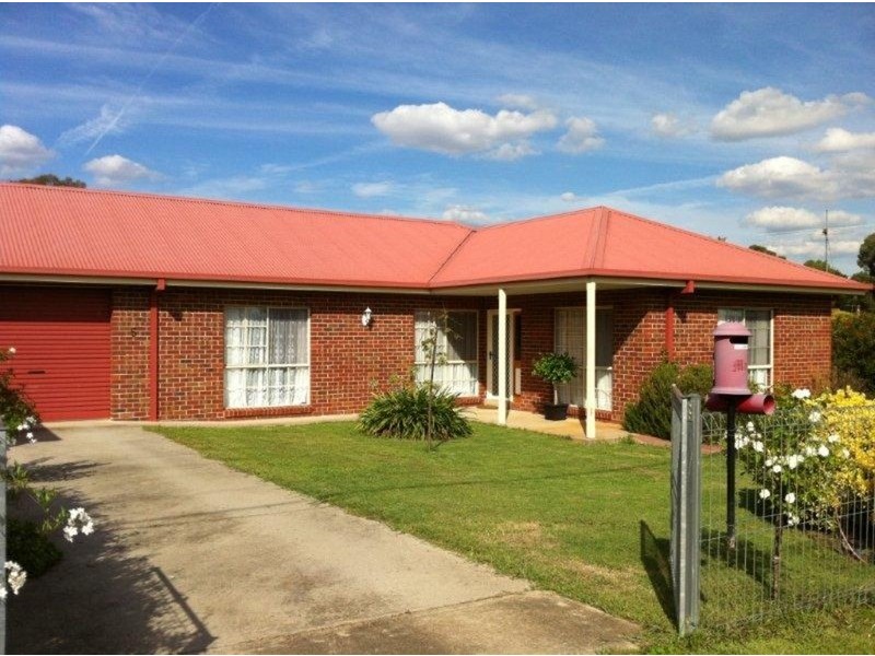 5 Church Street, Chiltern VIC 3683