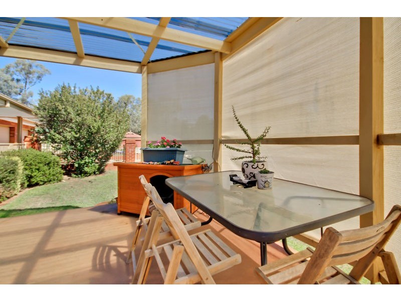 18 Mashie Way, West Wodonga VIC 3690