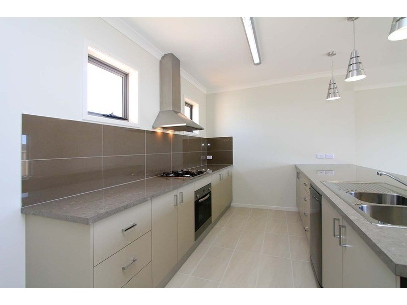 4/17 Thorneycroft Avenue, Wodonga VIC 3690