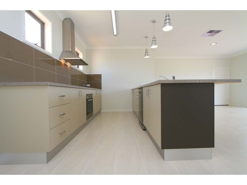 4/17 Thorneycroft Avenue, Wodonga VIC 3690