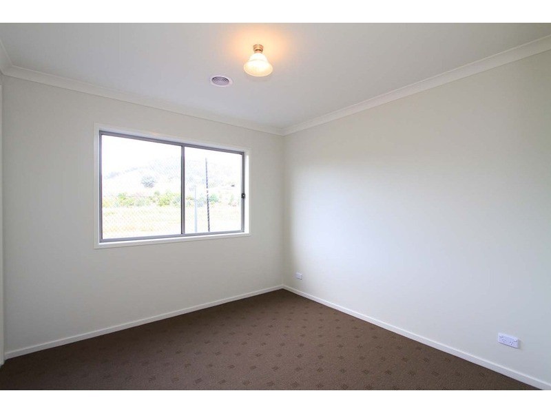 4/17 Thorneycroft Avenue, Wodonga VIC 3690