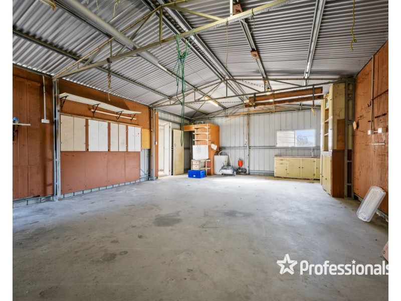 23 Albert Road, Chiltern VIC 3683