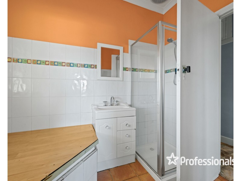 23 Albert Road, Chiltern VIC 3683