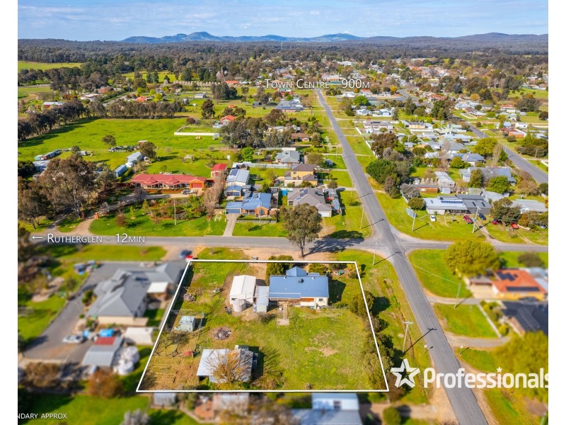 23 Albert Road, Chiltern VIC 3683