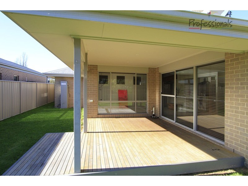 4 Grange Close, Wodonga VIC 3690