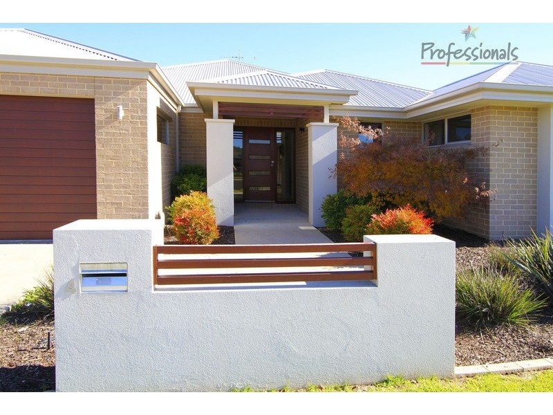 4 Grange Close, Wodonga VIC 3690
