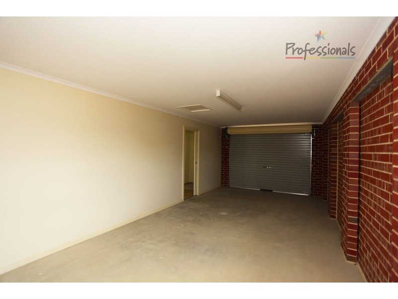 2/9 Wall Street, Chiltern VIC 3683