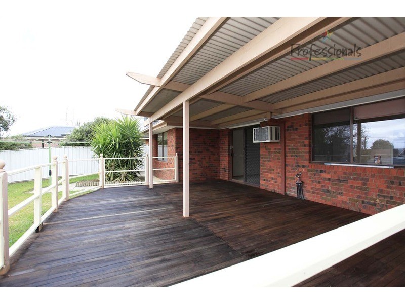 16 Nightingale Avenue, Wodonga VIC 3690
