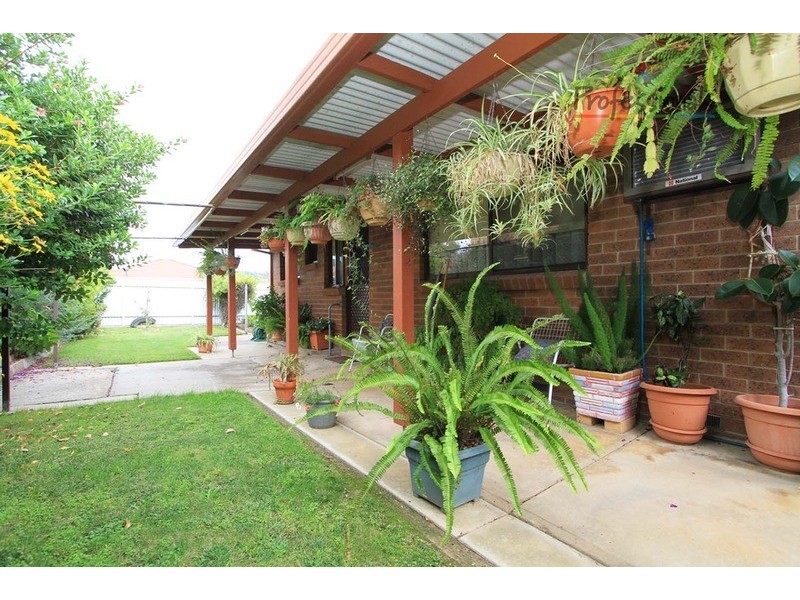 2/106 Huons Hill Road, Wodonga VIC 3690