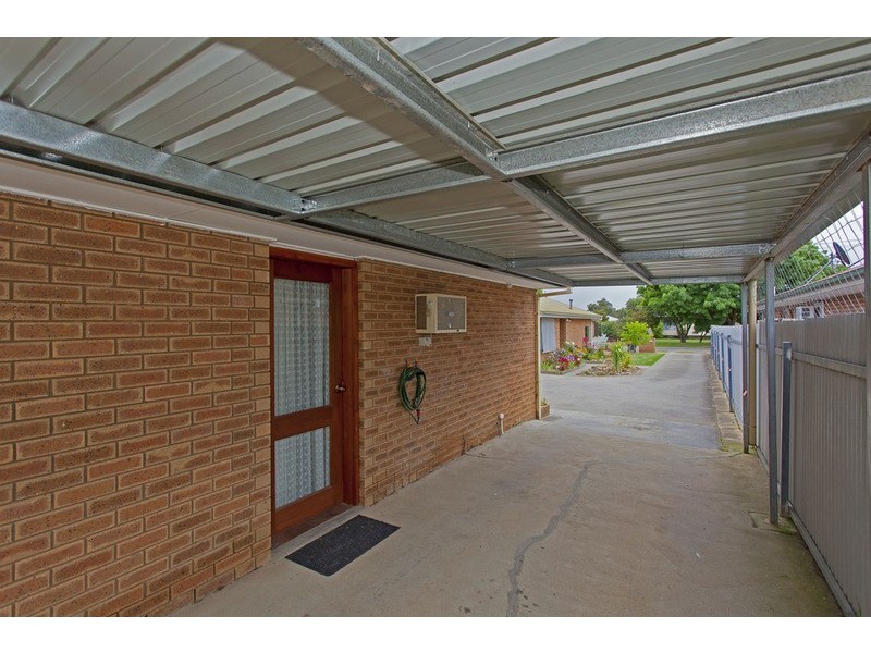 2/6 Skerry Street, Chiltern VIC 3683