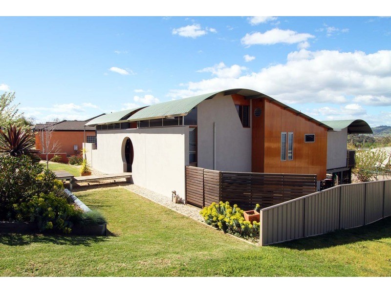 37 Avondale Drive, Wodonga VIC 3690