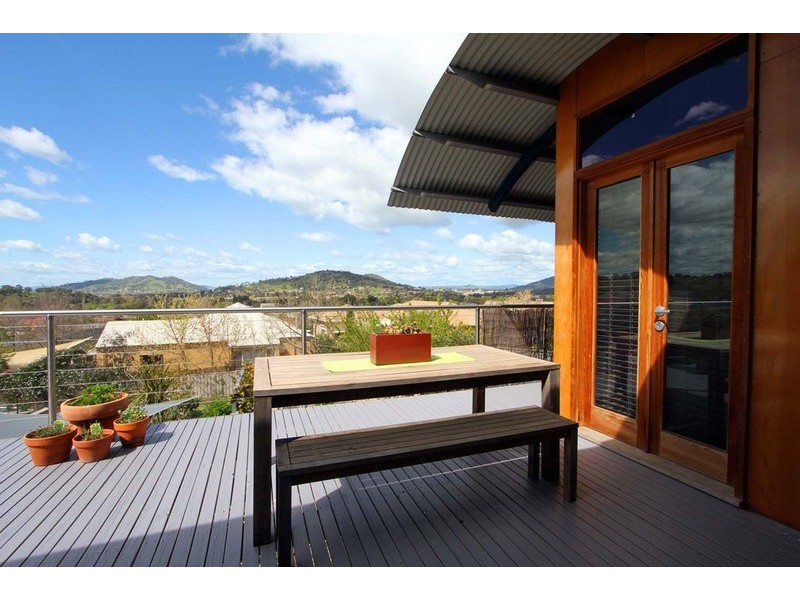 37 Avondale Drive, Wodonga VIC 3690